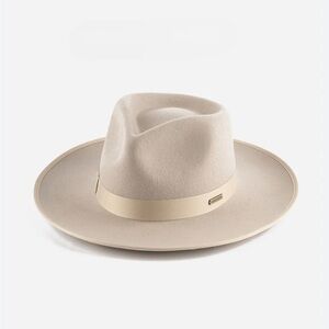 GIGI PIP MONROE RANCHER - IVORY SIZE 57 S/M